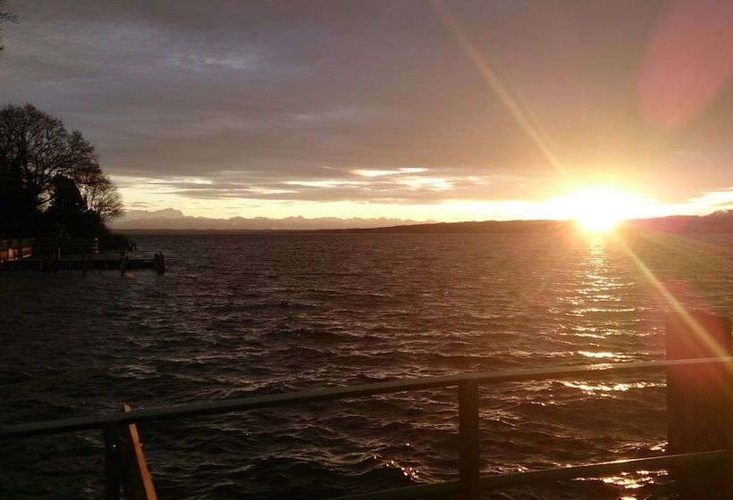 Отель Schloss Berg