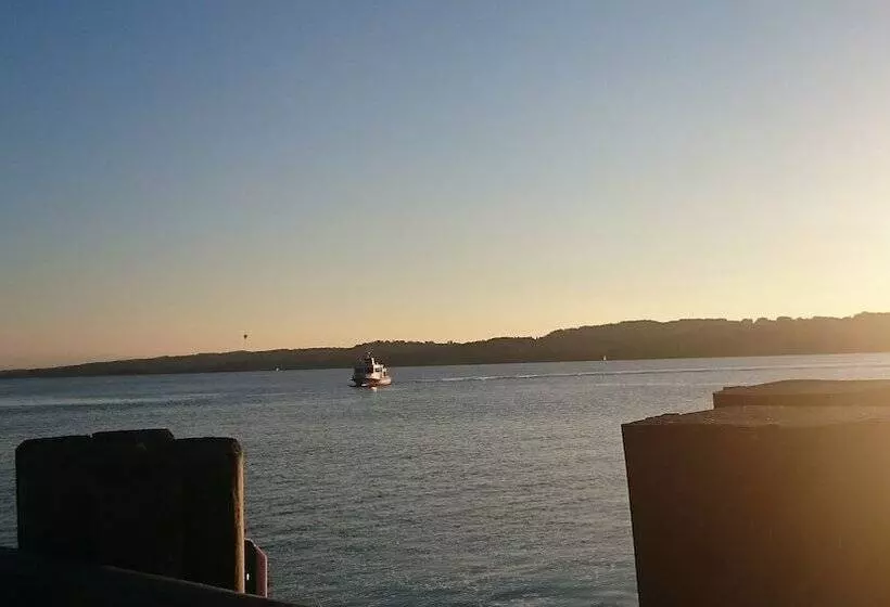 Отель Schloss Berg