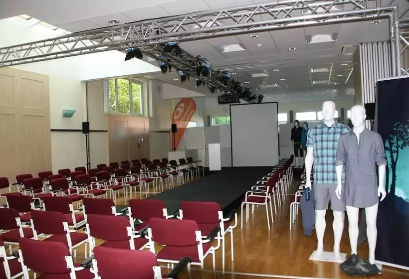 Отель Schloss Berg