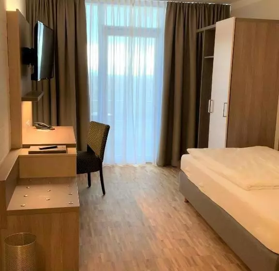 Отель Seminarzentrum Rückersbach