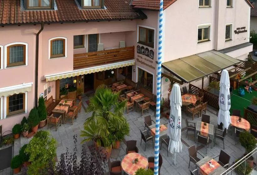 Отель Vierjahreszeiten