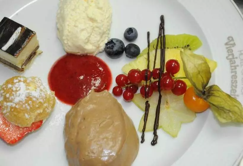 Отель Vierjahreszeiten