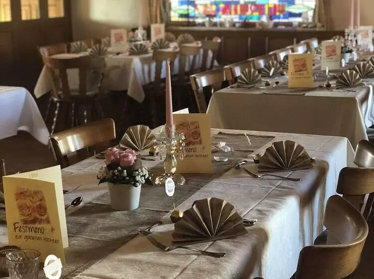 Отель Vierjahreszeiten