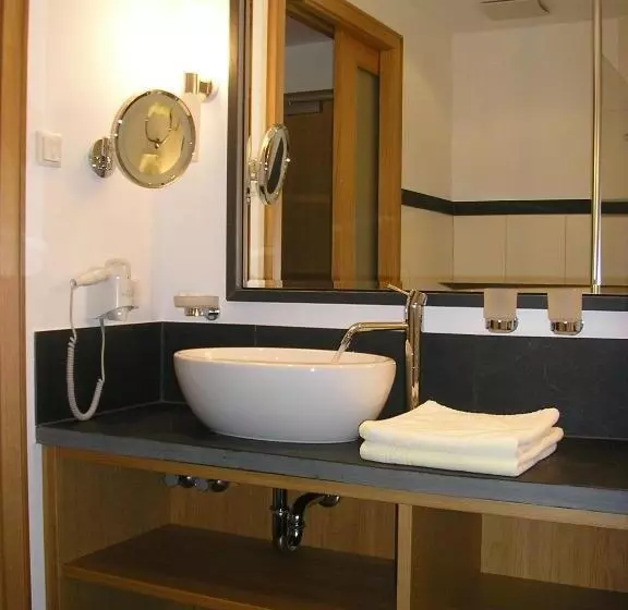 Land Und Kurhotel Tommes