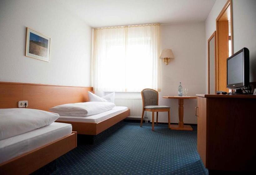 פנסיון Gasthof Adler