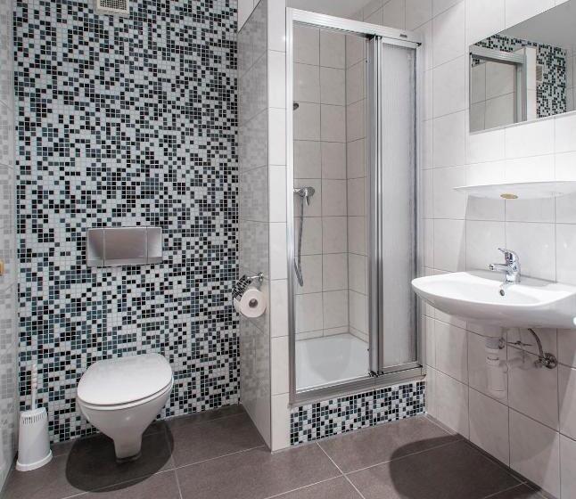 פנסיון Landhotel Röfleuten