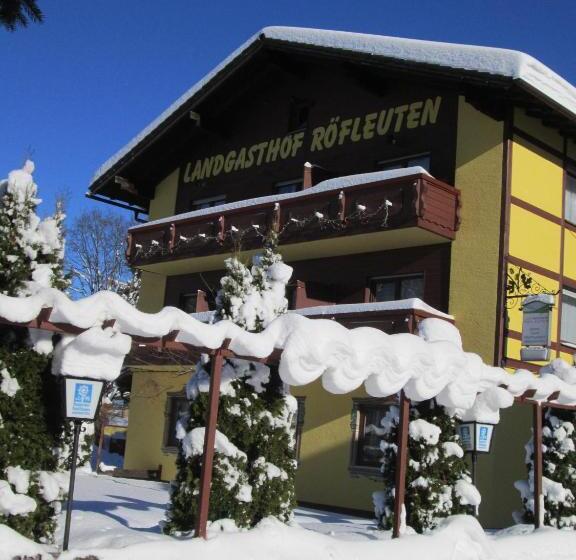 פנסיון Landhotel Röfleuten