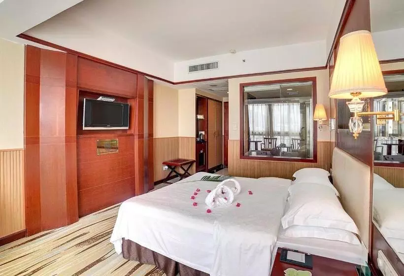 Otel Yuelai Hotspring