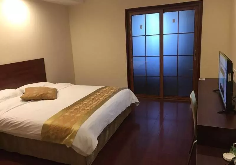 Отель Greentree Inn Suzhou Changshu South Haiyu Road