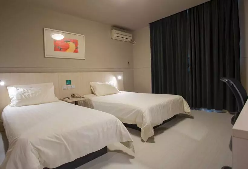 Отель Jinjiang Inn Changshu Yushan