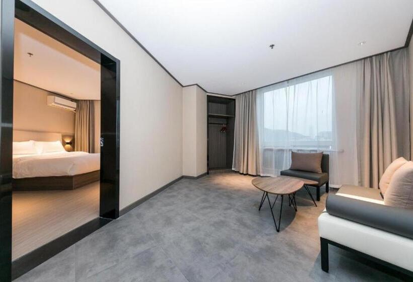 汽车旅馆 Hanting Hotel Jiaojiang Zhongshan West Road