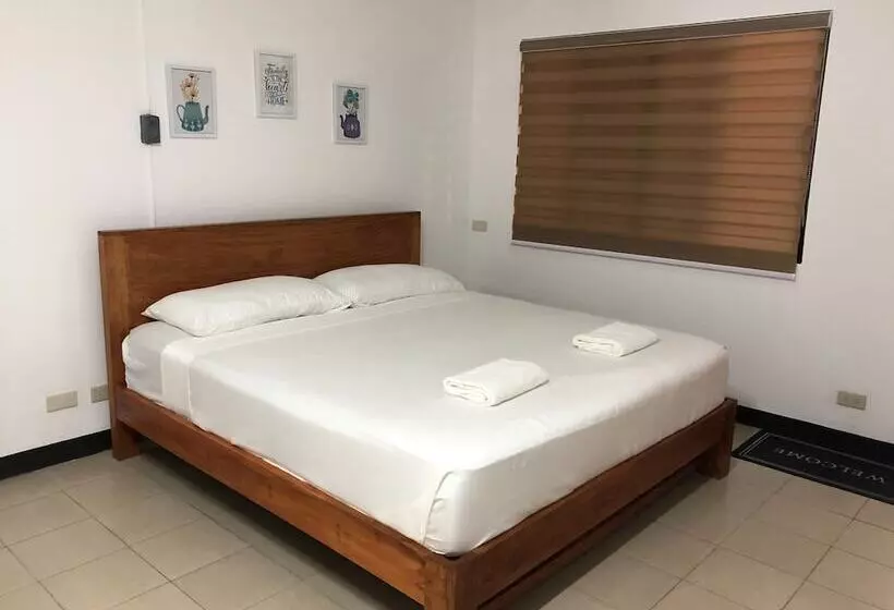 Hotelli Amirsache Villa