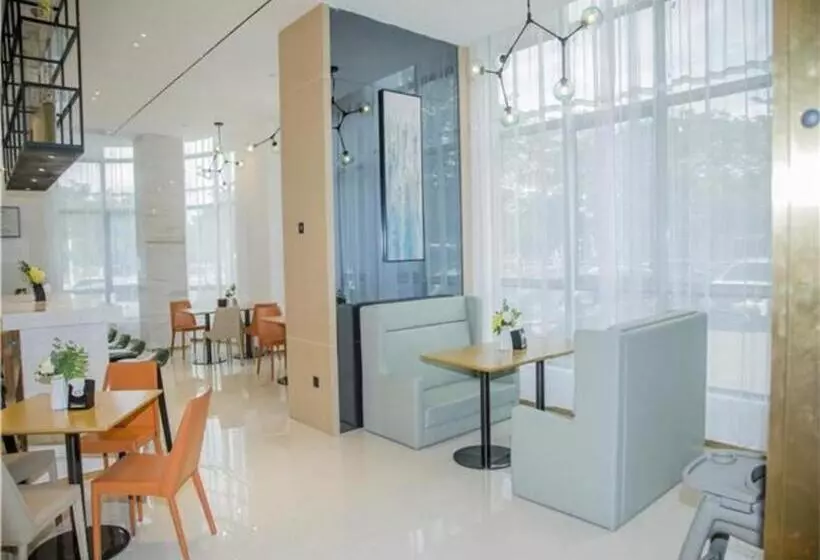 ホテル City Comfort Inn Wanning Wan'an Avenue High Speed Railway Station