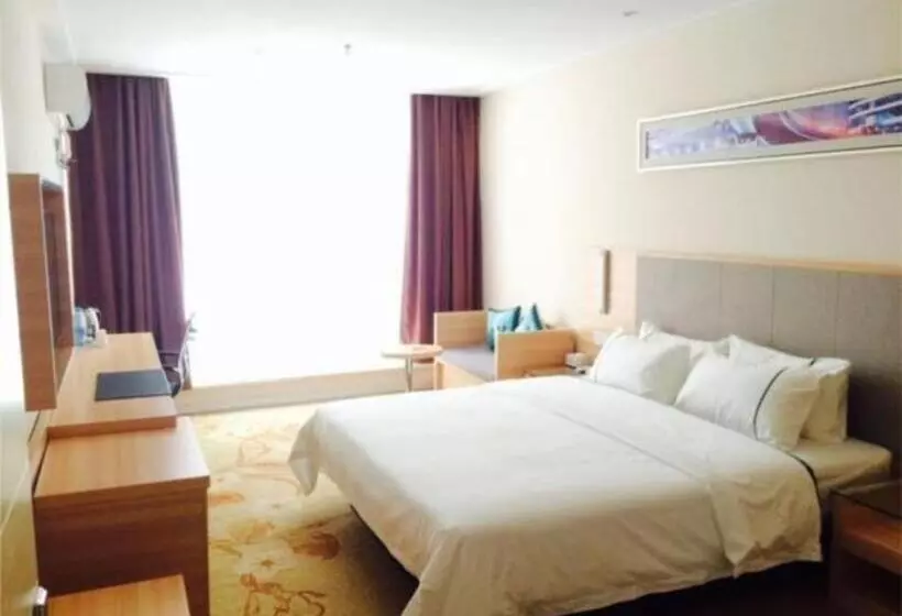 ホテル City Comfort Inn Yichang East Station Rose Garden Global Harbor