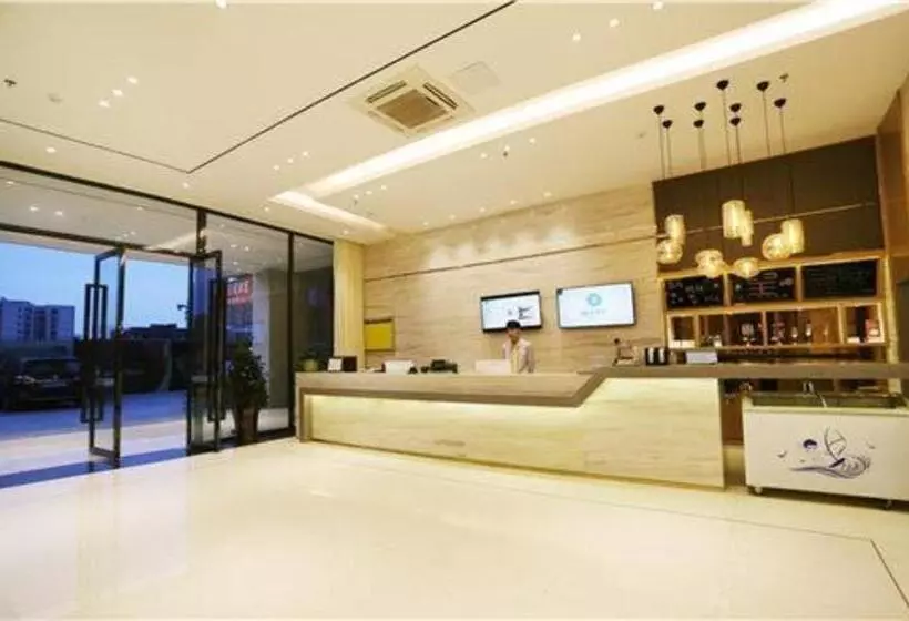 Hotelli City Comfort Inn High Tech Development Zone Dawang Plaza Wandu