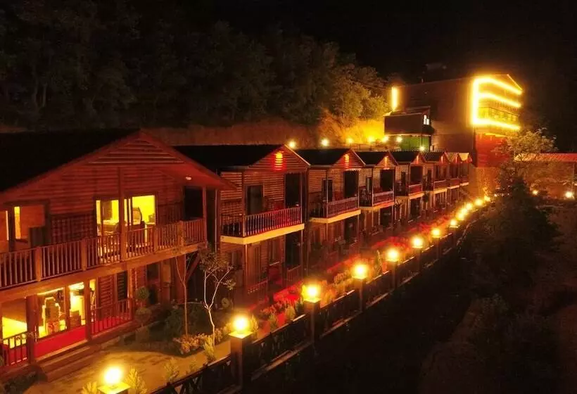 هتل Dergiz Tatil Koyu