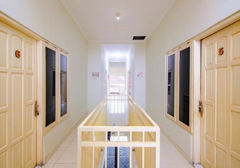 Hotel D'kost 3 Syariah By Oyo Rooms
