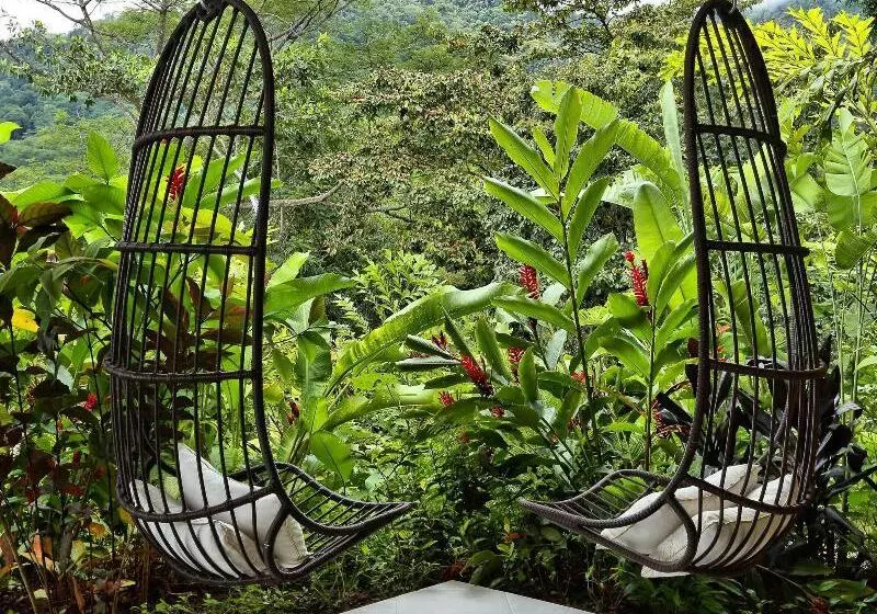 Hotelli Golden Pineapple Villas