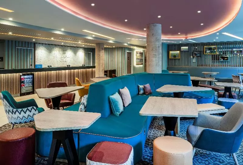 هتل Hampton By Hilton Bath City