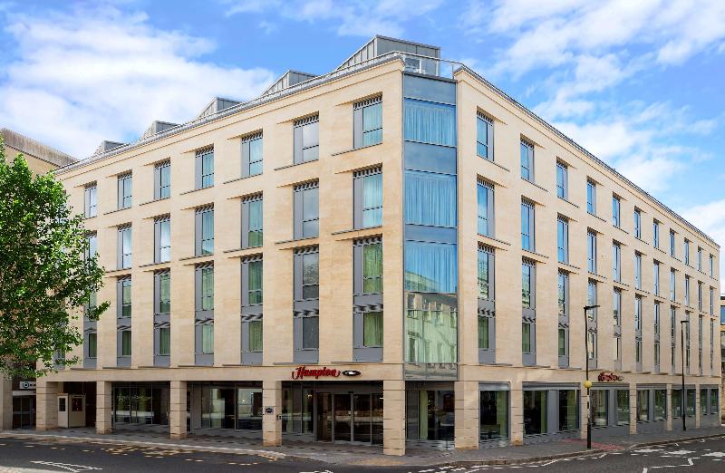 בית מלון כפרי Hampton By Hilton Bath City