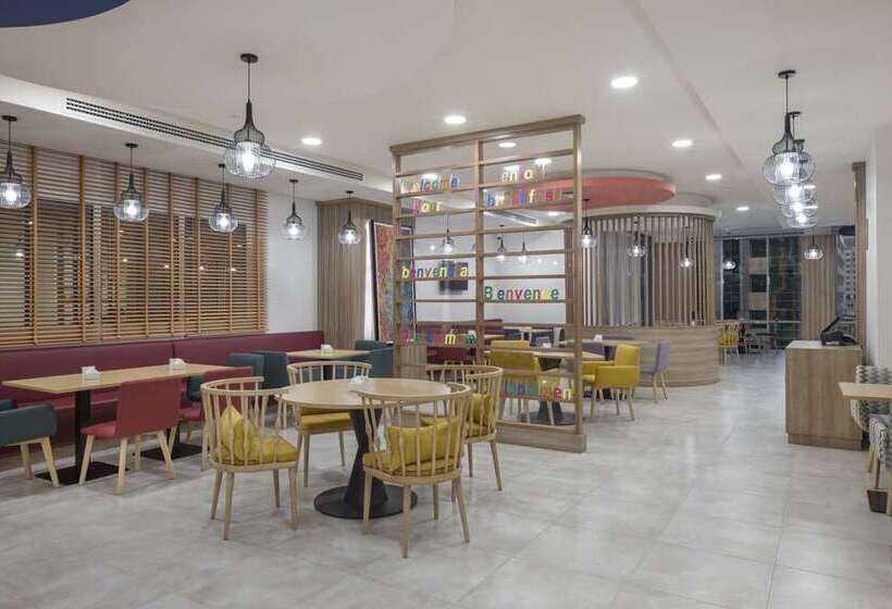 هتل Hampton By Hilton Doha Old Town
