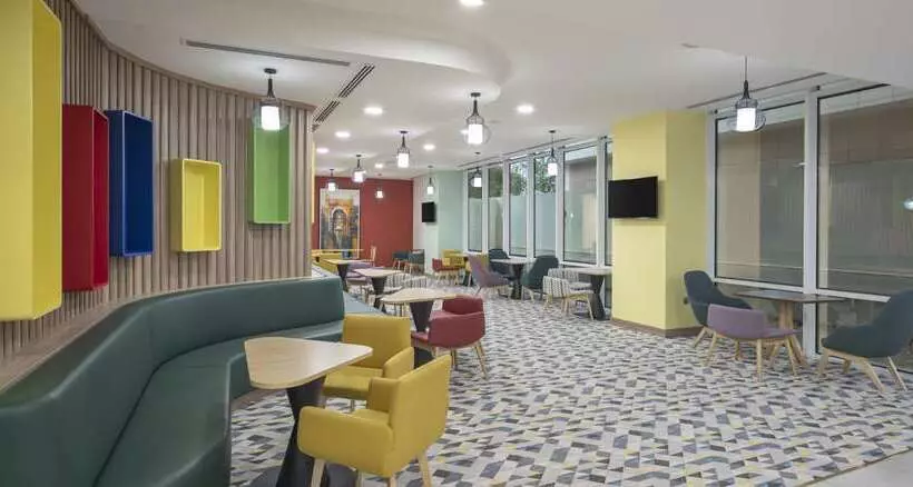 هتل Hampton By Hilton Doha Old Town