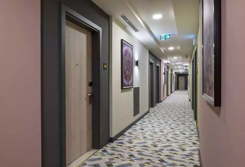 هتل Hampton By Hilton Doha Old Town
