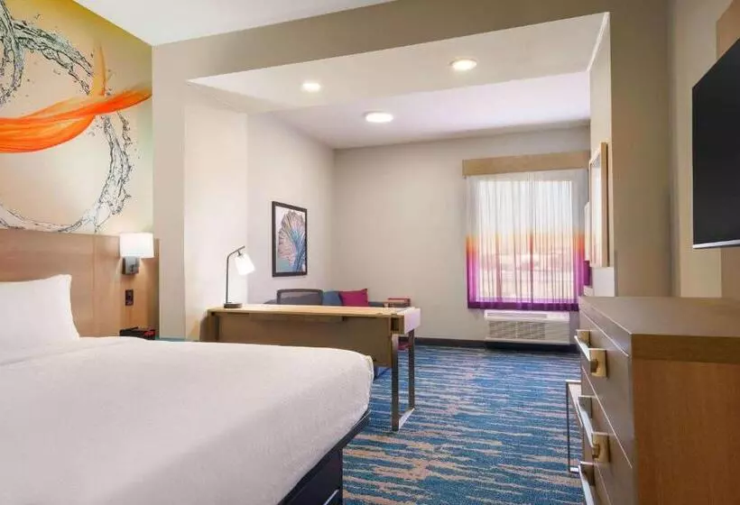 Hotelli La Quinta Inn & Suites By Wyndham San Antonio Seaworld Lafb