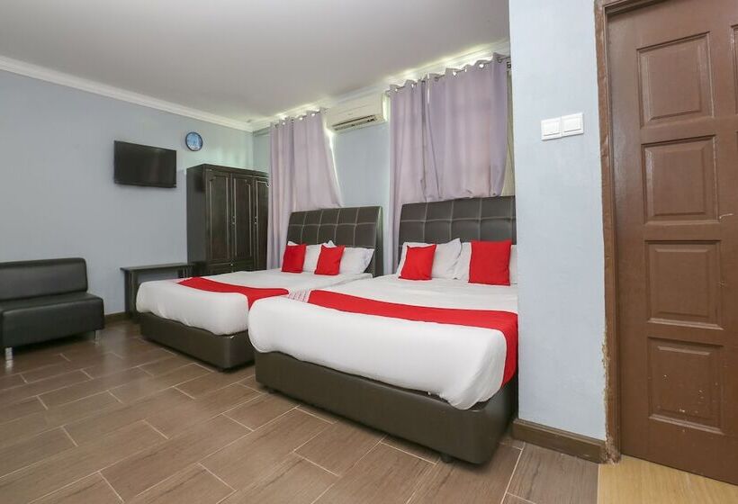 Hotel Oyo 90145 D'sofwa Inn