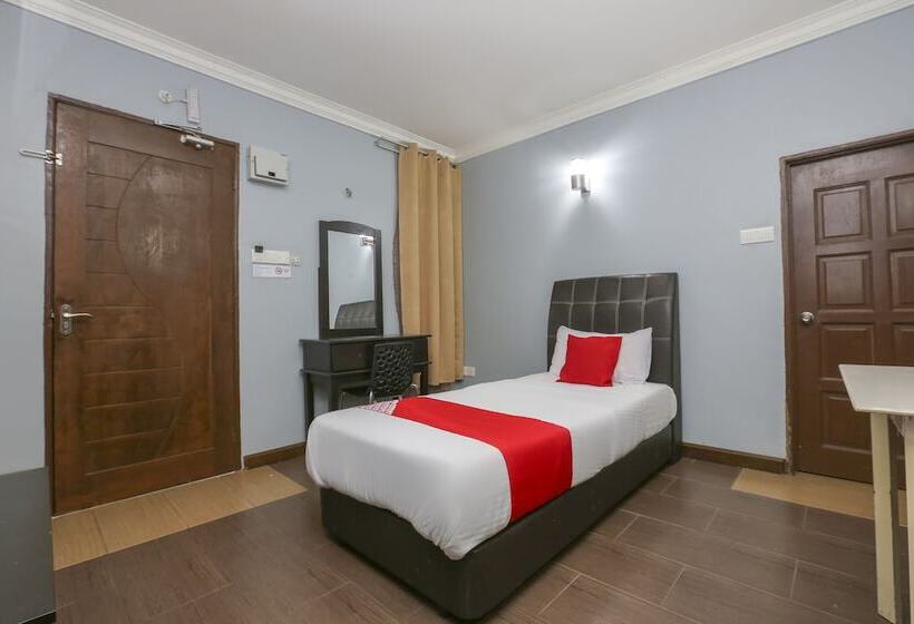 Hotel Oyo 90145 D'sofwa Inn