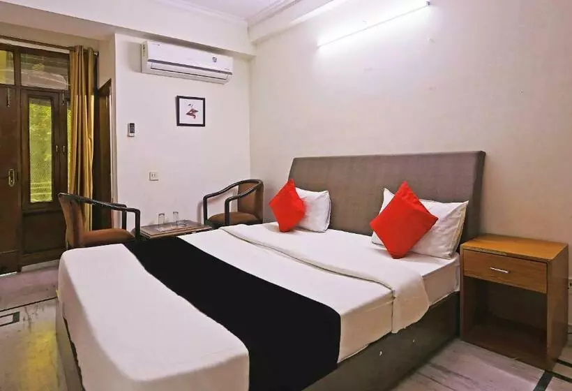 Capital O Hotel Perfect Inn
