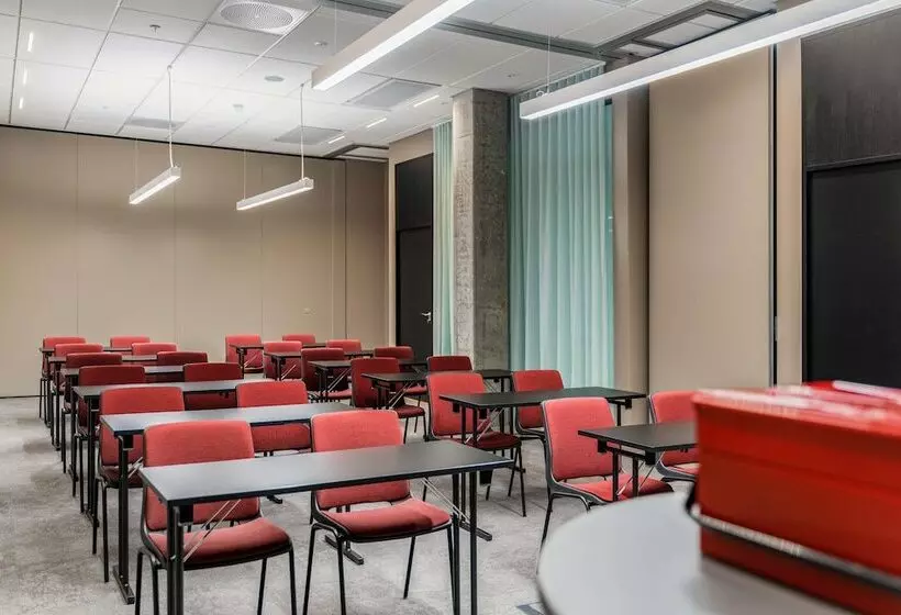 هتل Radisson Red Oslo økern