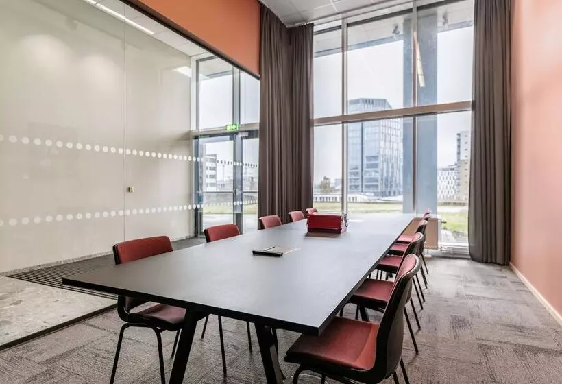 هتل Radisson Red Oslo økern