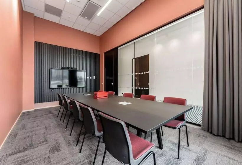 هتل Radisson Red Oslo økern