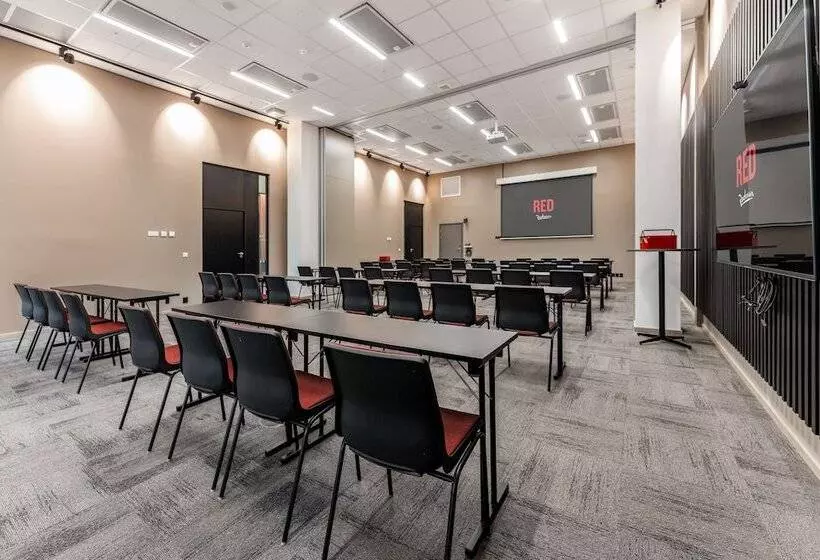 هتل Radisson Red Oslo økern