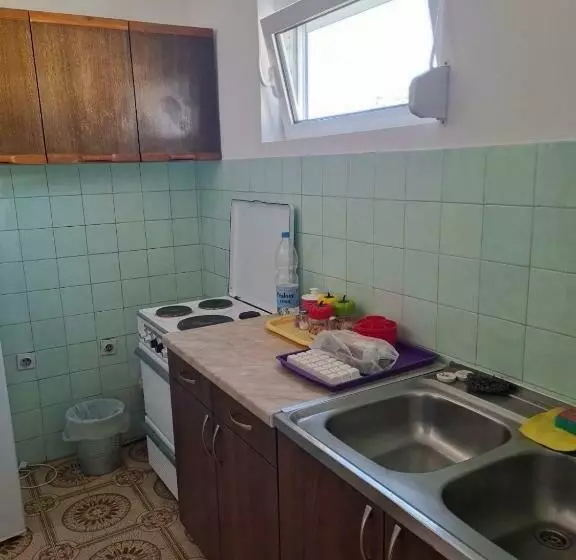 Apartmani Sutomore