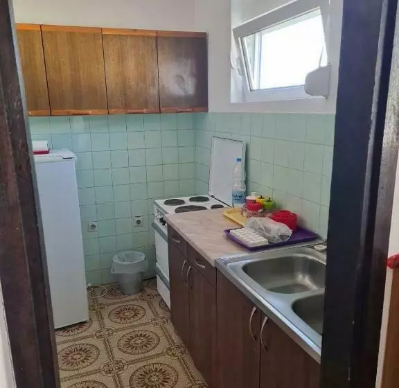 Apartmani Sutomore