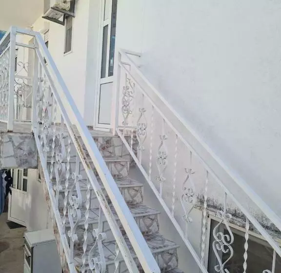 Apartmani Sutomore