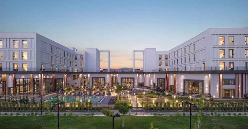 فندق Doubletree By Hilton Canakkale