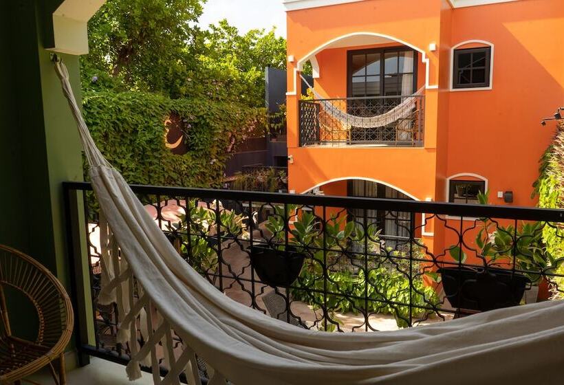 فندق Exotica Boutique