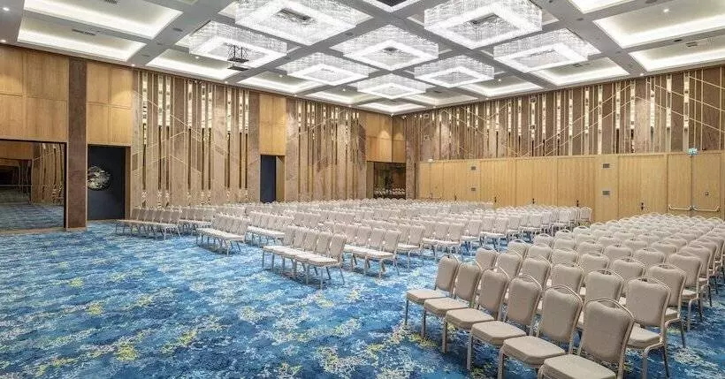 هتل Hilton Garden Inn Erzurum