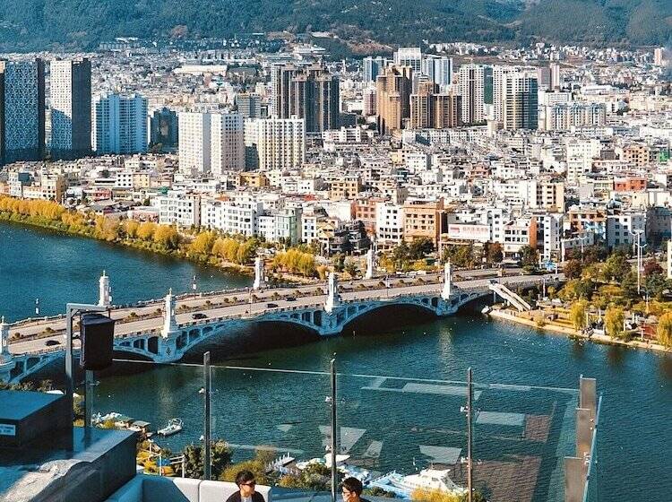 בית מלון כפרי Pullman Dali