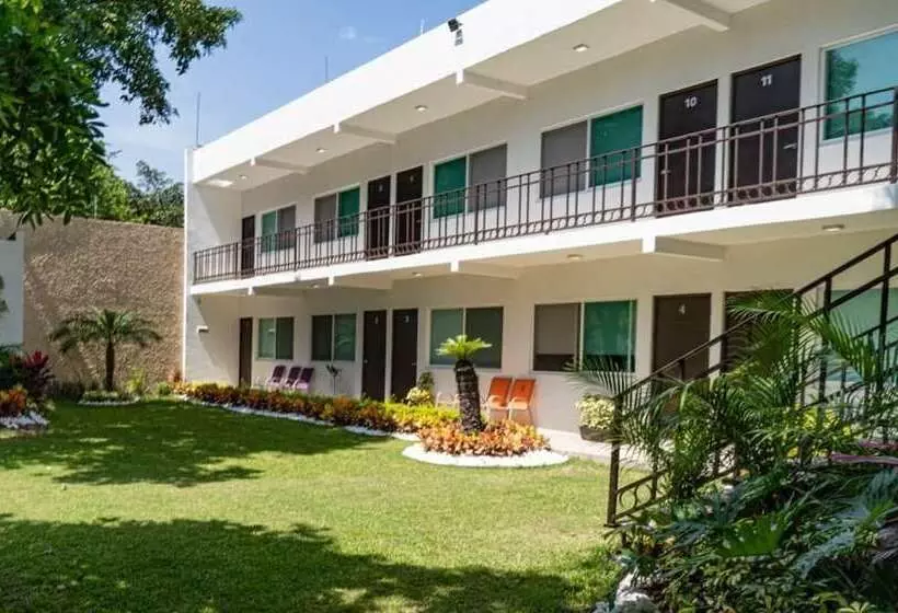 ホテル Suites Milán Room