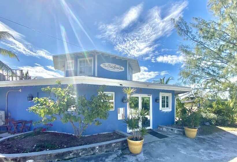 هتل The Sunset Cove And Rainbow Room