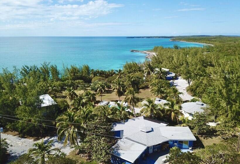 هتل The Sunset Cove And Rainbow Room