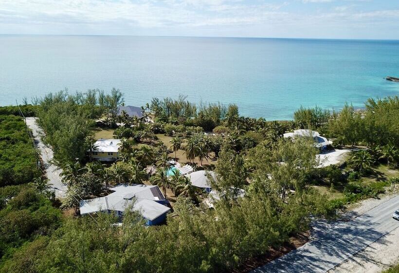 هتل The Sunset Cove And Rainbow Room