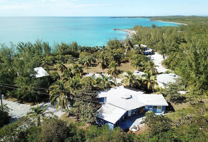 هتل The Sunset Cove And Rainbow Room