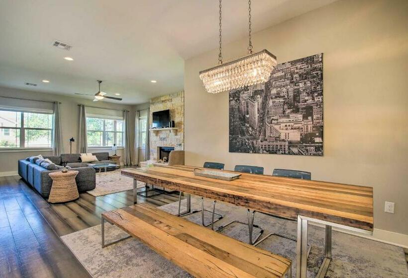 Modern Lago Vista Home With Pool And Lake Access!