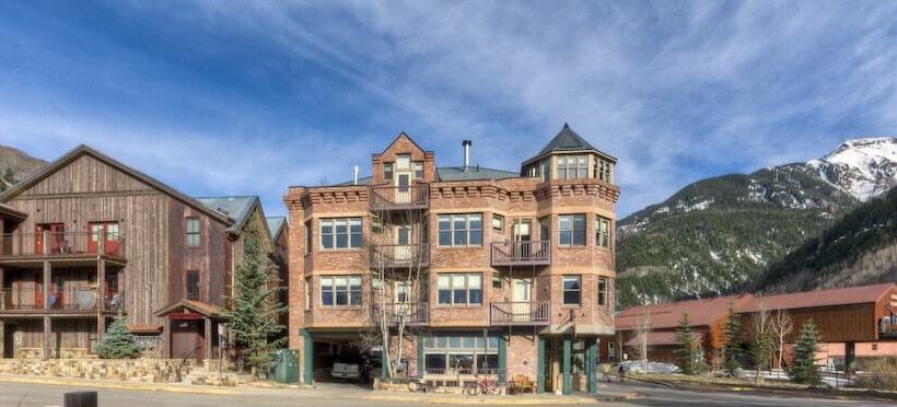Ore Station 2 By Avantstay Modern Oasis In The Heart Of Telluride W Hot Tub