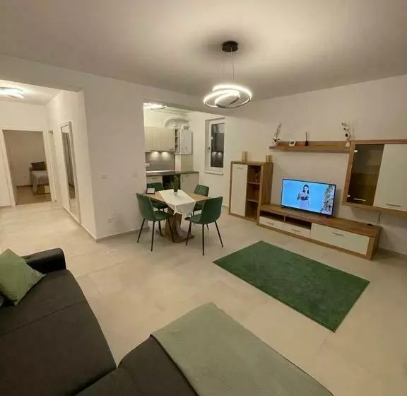 Pin Apartaments 1